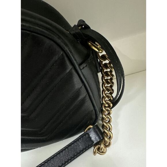 Gucci GG Marmont Matelassé Leather Camera Bag - Black, Good Condition - Picture 3 of 6